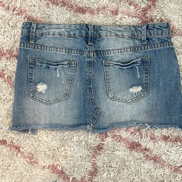 Bluenotes denim mini skirt - Picture 2 of 4